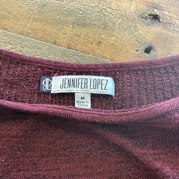 Jennifer Lopez Deep Red Knit Sweater - Picture 4 of 7